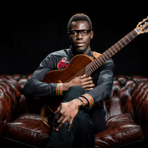 Nacido en N'djamena, la zona del Sahel del Chad, Willy Sahel presenta una música impregnada de sus raíces, mezcla del soul norteamericana